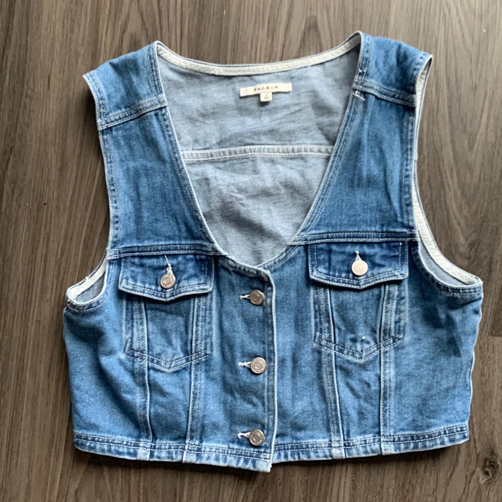 DENIM VEST